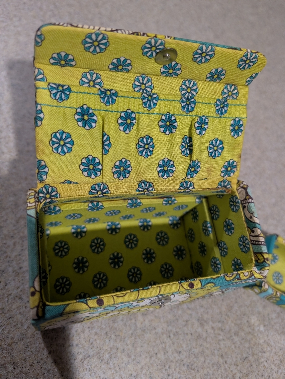 Vera Bradley Quilted Mini Jewelry Holder in Lime & Teal Paisley - Picture 4 of 5
